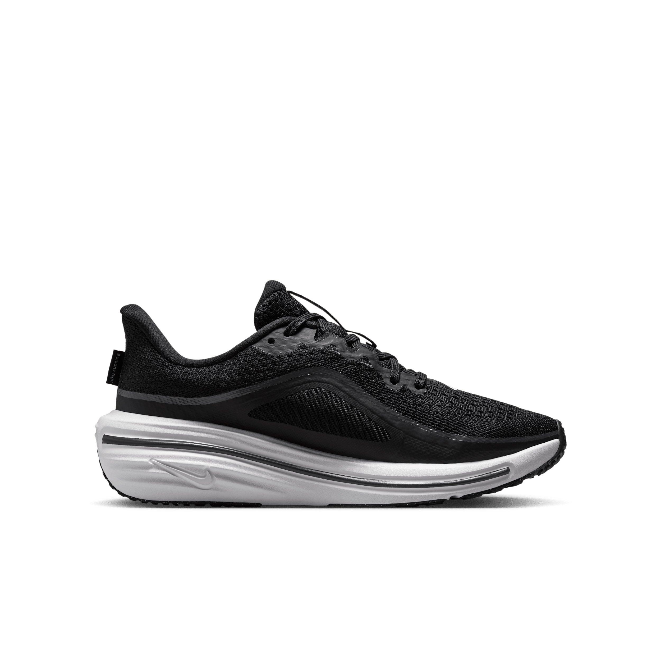Nike Winflo 12 "Black/Dark Smoke Grey/White" Grade School Boys' Running Shoe - BLACK/DK GREY/WHITE